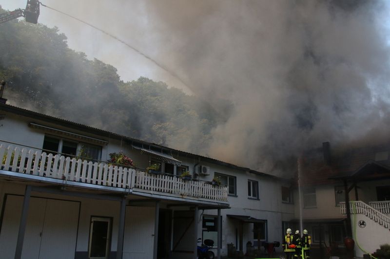 BAU.DE / BAU-Forum: 2. Bild zu Frage "Bauantrag nach Brandschaden: Vorgehen, Genehmigung & Unterschiede zum Neubau?" im BAU-Forum "Bauplanung / Baugenehmigung"