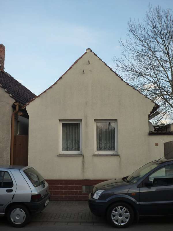 BAU.DE / BAU-Forum: 1. Bild zu Frage "Mansarddach an der Grundst&uuml;cksgrenze: Was ist bei Grenzbebauung zu beachten?" im BAU-Forum "Bauplanung / Baugenehmigung"