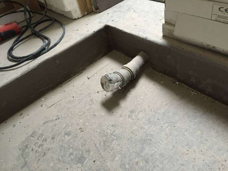 BAU.DE / BAU-Forum: 2. Bild zu Frage "Bodentiefe, geflieste Dusche m&ouml;glich?" im BAU-Forum "Sanit&auml;r, Bad, Dusche, WC"