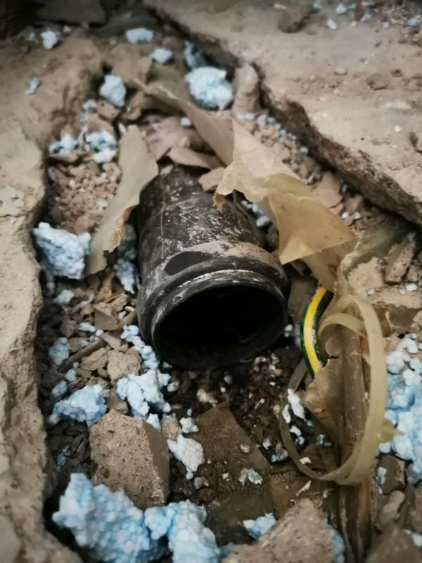 BAU.DE / BAU-Forum: 1. Bild zu Frage "Superflache Duschtasse - Ablaufhöhe" im BAU-Forum "Sanitär, Bad, Dusche, WC" BAU.DE / BAU-Forum: 1. Bild zu Frage "Superflache Duschtasse - Ablaufhöhe" im BAU-Forum "Sanitär, Bad, Dusche, WC"