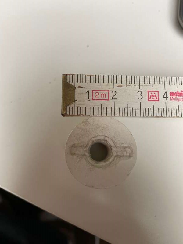 BAU.DE / BAU-Forum: 3. Bild zu Frage "spezielle WC-Sitz Befestigung gesucht, bin verzweifelt" im BAU-Forum "Sanitär, Bad, Dusche, WC" BAU.DE / BAU-Forum: 3. Bild zu Frage "spezielle WC-Sitz Befestigung gesucht, bin verzweifelt" im BAU-Forum "Sanitär, Bad, Dusche, WC"