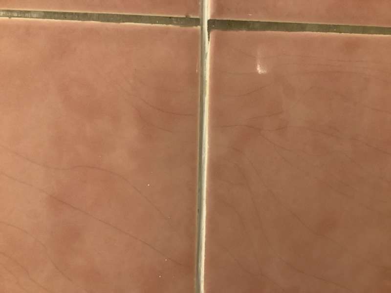 BAU.DE / BAU-Forum: 2. Bild zu Frage "Asbest in Fugenmasse?" im BAU-Forum "Sanit&auml;r, Bad, Dusche, WC"