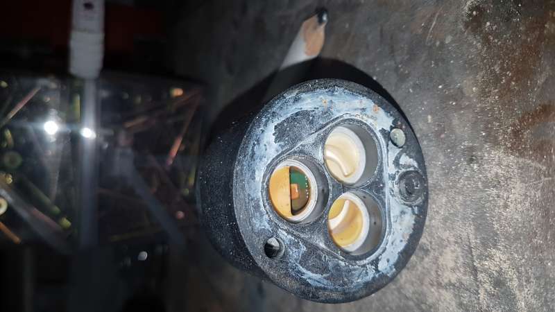 BAU.DE / BAU-Forum: 2. Bild zu Frage "Awena UP Duschbatterie Ersatzkartusche" im BAU-Forum "Sanit&auml;r, Bad, Dusche, WC"