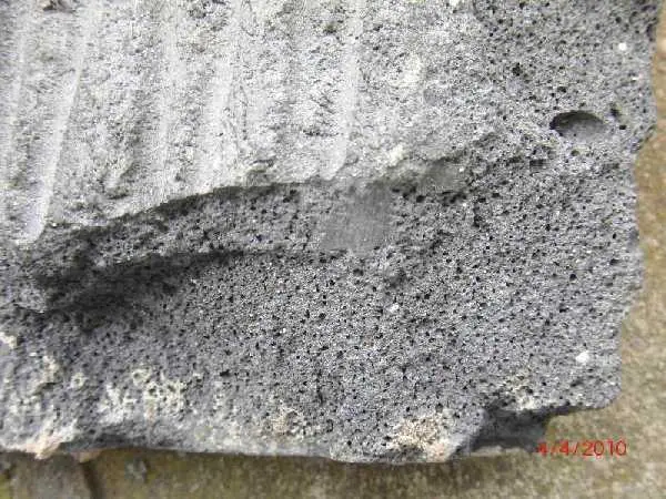 BAU.DE / BAU-Forum: 2. Bild zu Antwort "Wasserschaden im Altbau: Fotos der verbauten Steine" auf die Frage "Wasserschaden Sanierung Altbau (1962): Ytong-Steine, Feuchtigkeit messen & Folgesch&auml;den?" im BAU-Forum "Modernisierung / Sanierung / Bausch&auml;den"