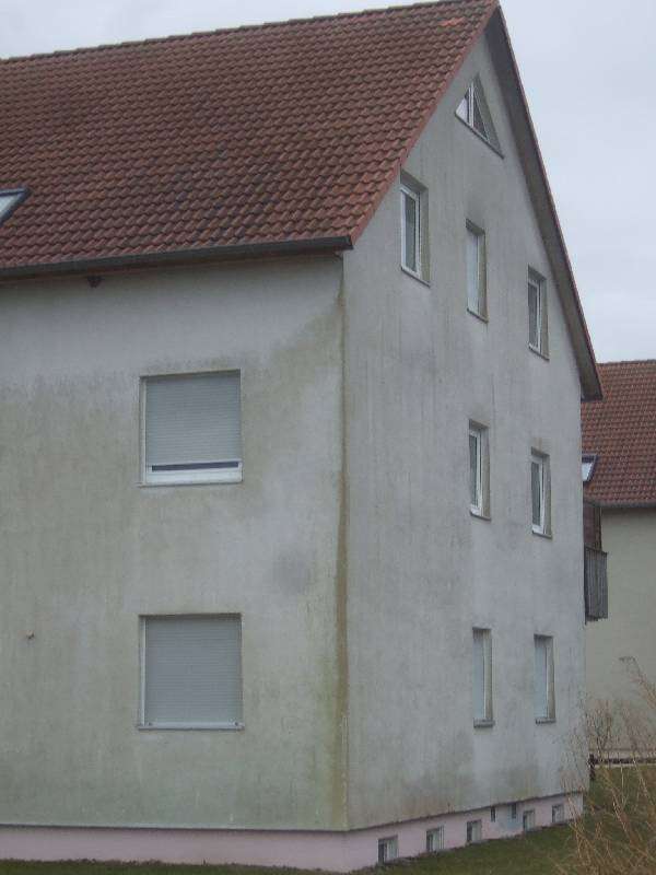 BAU.DE / BAU-Forum: 2. Bild zu Antwort "WDVS-Kritik: Wissenschaft vs. Praxis bei Fassadend&auml;mmung" auf die Frage "Fassadend&auml;mmung mit Styropor: Kosten vs. Ersparnis f&uuml;r Hohlblockhaus (18x12m)?" im BAU-Forum "Modernisierung / Sanierung / Bausch&auml;den"