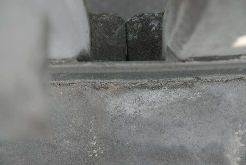 BAU.DE / BAU-Forum: 2. Bild zu Antwort "Dichtschl&auml;mme: Hersteller-Empfehlungen f&uuml;r Balkonabdichtung" auf die Frage "Balkon abdichten: G&uuml;nstige Alternativen zu Kemperol? Material, Kosten & Vorgehen" im BAU-Forum "Modernisierung / Sanierung / Bausch&auml;den"