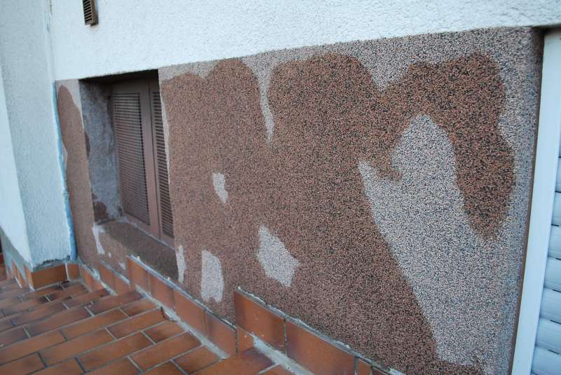 BAU.DE / BAU-Forum: 1. Bild zu Antwort "Ursachenforschung: Schnelle Antwort zu Rissen im Mauerwerk" auf die Frage "Rissarten im Mauerwerk: Ursachen erkennen & Sch&auml;den richtig beurteilen?" im BAU-Forum "Modernisierung / Sanierung / Bausch&auml;den"