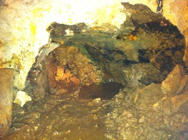 BAU.DE / BAU-Forum: 1. Bild zu Frage "Nasser Keller & feuchte W&auml;nde im Altbau (1911): Ursachen, Sanierung & Kosten?" im BAU-Forum "Modernisierung / Sanierung / Bausch&auml;den"