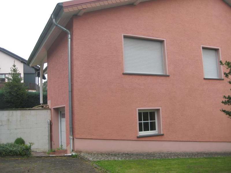 BAU.DE / BAU-Forum: 3. Bild zu Frage "Spritzschutz selber bauen: Materialien, Anleitung & Kosten im &Uuml;berblick?" im BAU-Forum "Modernisierung / Sanierung / Bausch&auml;den"