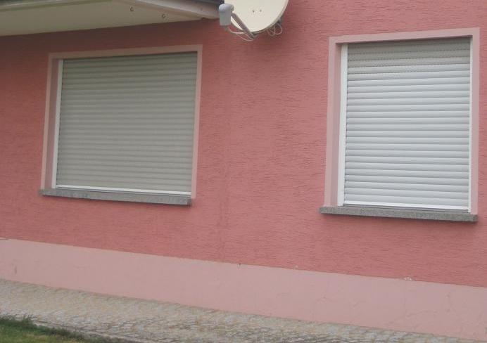 BAU.DE / BAU-Forum: 4. Bild zu Frage "Spritzschutz selber bauen: Materialien, Anleitung & Kosten im &Uuml;berblick?" im BAU-Forum "Modernisierung / Sanierung / Bausch&auml;den"