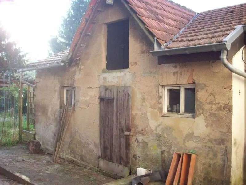 BAU.DE / BAU-Forum: 5. Bild zu Frage "Schweinstall umbauen: Front & Dach sanieren &ndash; Kosten, Material & Vorgehen?" im BAU-Forum "Modernisierung / Sanierung / Bausch&auml;den"