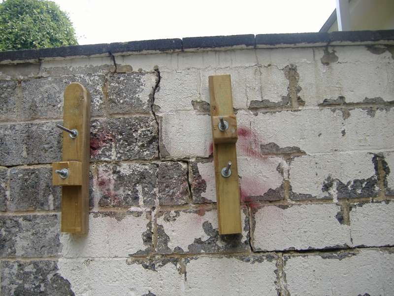 BAU.DE / BAU-Forum: 2. Bild zu Frage "Mauersanierung: Schritt-f&uuml;r-Schritt Anleitung zur Stabilisierung & Abdichtung?" im BAU-Forum "Modernisierung / Sanierung / Bausch&auml;den"