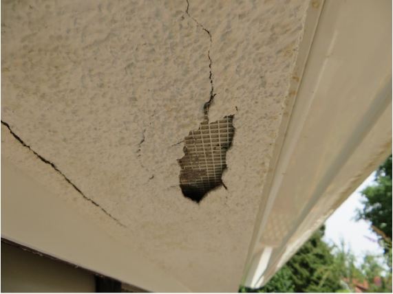 BAU.DE / BAU-Forum: 1. Bild zu Frage "WDVS Armierungsgitter Einbettungstiefe: Putzsch&auml;den, Ursachen & Gew&auml;hrleistung?" im BAU-Forum "Modernisierung / Sanierung / Bausch&auml;den"