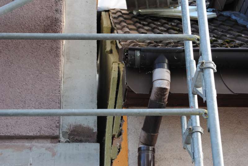 BAU.DE / BAU-Forum: 2. Bild zu Antwort "Giebelwand-Herstellung: Anwaltliche Durchsetzung nach DHH-Abriss" auf die Frage "Doppelhaush&auml;lfte Abriss & Neubau: Was tun bei Sch&auml;den an Giebelwand, Statik & Isolierung?" im BAU-Forum "Modernisierung / Sanierung / Bausch&auml;den"