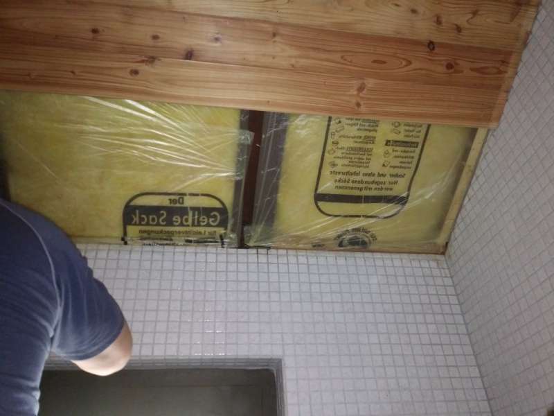 BAU.DE / BAU-Forum: 1. Bild zu Frage "Dachd&auml;mmung, Seitenwand & Decke abh&auml;ngen: Anleitung, Material & Risiken im Altbau?" im BAU-Forum "Modernisierung / Sanierung / Bausch&auml;den"