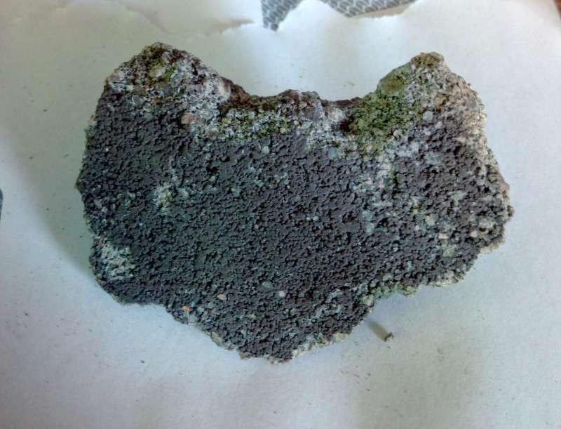 BAU.DE / BAU-Forum: 4. Bild zu Antwort "Beton Kellerwand: Keine Vertikalabdichtung &ndash; G&auml;ngige Methode?" auf die Frage "Geb&auml;udesockel streichen im Erdreich: Abdichtung, Farbe & Schutz vor Feuchtigkeit?" im BAU-Forum "Modernisierung / Sanierung / Bausch&auml;den"