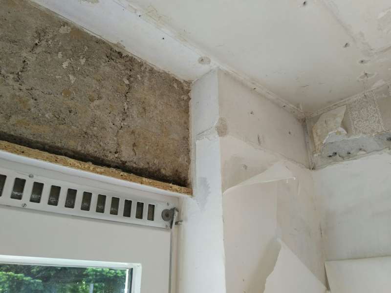 BAU.DE / BAU-Forum: 3. Bild zu Frage "Schmaler Sturz oder Ringanker: Unterschiede, Funktion & Notwendigkeit im Altbau?" im BAU-Forum "Modernisierung / Sanierung / Bausch&auml;den"