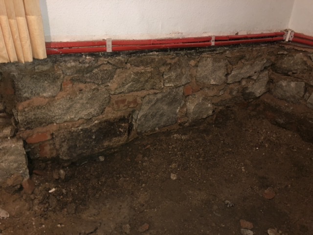 BAU.DE / BAU-Forum: 2. Bild zu Frage "Bodenaufbau Sanierung: Kosten, Materialien & Vorgehensweise im &Uuml;berblick" im BAU-Forum "Modernisierung / Sanierung / Bausch&auml;den"