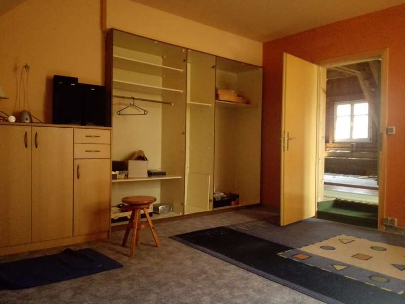 BAU.DE / BAU-Forum: 4. Bild zu Frage "Dachbodenausbau 180m&sup2;: Kosten f&uuml;r Wohnung mit Bad, K&uuml;che & Heizung? Angebotspreise" im BAU-Forum "Modernisierung / Sanierung / Bausch&auml;den"