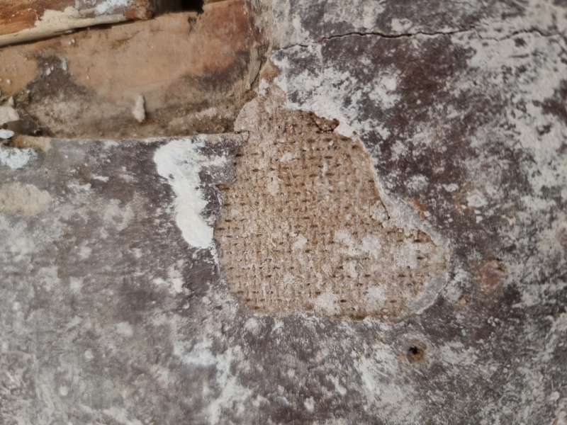 BAU.DE / BAU-Forum: 2. Bild zu Frage "Asbest in alten Verbundplatten? Dielenboden-Sanierung im Altbau (1953)" im BAU-Forum "Modernisierung / Sanierung / Bausch&auml;den"