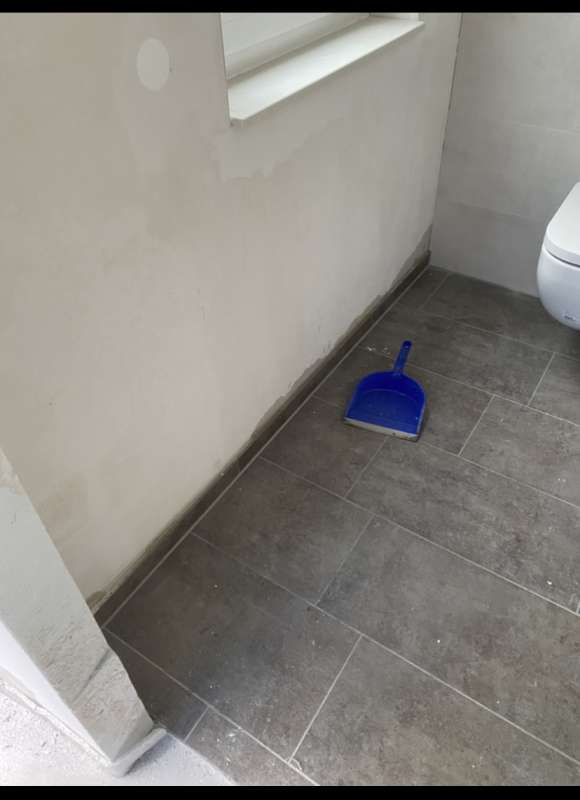 BAU.DE / BAU-Forum: 1. Bild zu Frage "Wasserschaden Neubau: Ursachen, Sofortma&szlig;nahmen, Verantwortlichkeiten & Versicherung?" im BAU-Forum "Modernisierung / Sanierung / Bausch&auml;den"