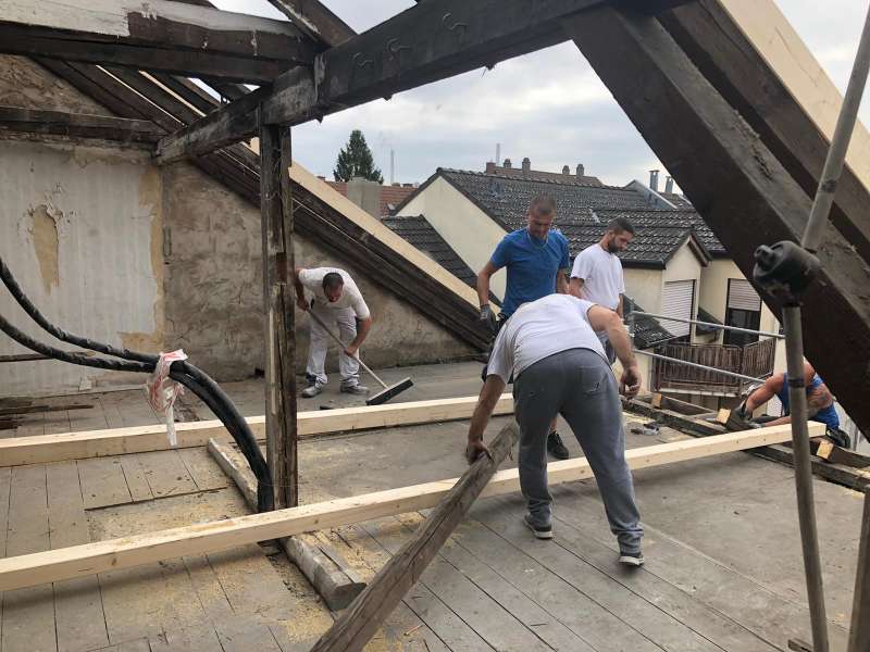 BAU.DE / BAU-Forum: 3. Bild zu Frage "Dachgeschossausbau: Statik mangelhaft & Dachloggia undicht &ndash; Rechte, Kosten, Sanierung?" im BAU-Forum "Modernisierung / Sanierung / Bausch&auml;den"
