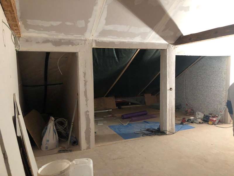 BAU.DE / BAU-Forum: 4. Bild zu Frage "Dachgeschossausbau: Statik mangelhaft & Dachloggia undicht &ndash; Rechte, Kosten, Sanierung?" im BAU-Forum "Modernisierung / Sanierung / Bausch&auml;den"