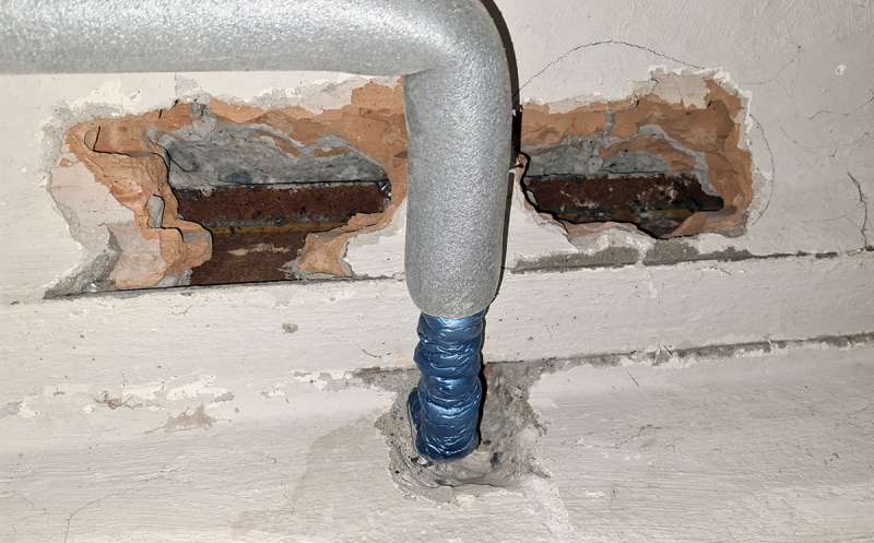 BAU.DE / BAU-Forum: 1. Bild zu Frage "Kappendecke besch&auml;digt: Stabilit&auml;t gef&auml;hrdet? Reparatur mit Schnellzement m&ouml;glich?" im BAU-Forum "Modernisierung / Sanierung / Bausch&auml;den"