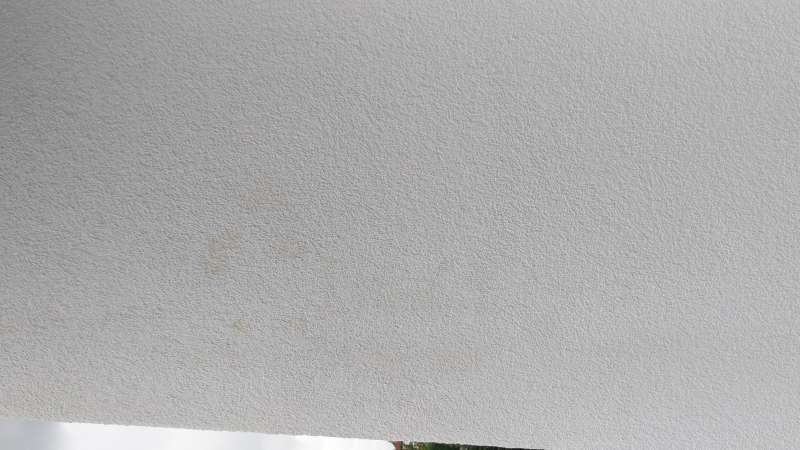 BAU.DE / BAU-Forum: 2. Bild zu Frage "Gelbbraune Flecken Fassade nach Regen: Ursachen, Analyse & Beseitigung der Verfärbung?" im BAU-Forum "Modernisierung / Sanierung / Bauschäden" BAU.DE / BAU-Forum: 2. Bild zu Frage "Gelbbraune Flecken Fassade nach Regen: Ursachen, Analyse & Beseitigung der Verfärbung?" im BAU-Forum "Modernisierung / Sanierung / Bauschäden"