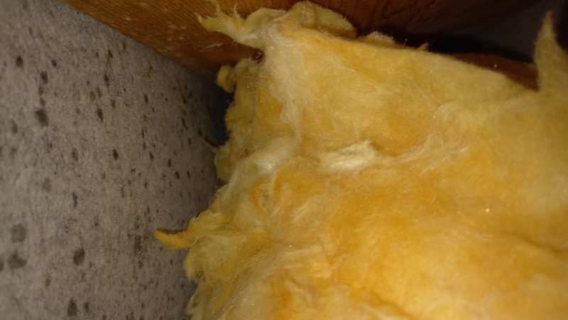 BAU.DE / BAU-Forum: 3. Bild zu Frage "Tauwasser unter Unterspannbahn trotz D&auml;mmung/Dampfbremse: Ursachen, L&ouml;sungen & Gutachter?" im BAU-Forum "Modernisierung / Sanierung / Bausch&auml;den"