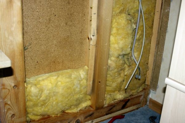 BAU.DE / BAU-Forum: 1. Bild zu Antwort "Fertighaus Wandaufbau 1977: Details von innen nach au&szlig;en" auf die Frage "Bauunterlagen Fertighaus (1977) finden: Wandaufbau, Pl&auml;ne & Ansprechpartner?" im BAU-Forum "Sonstige Themen"