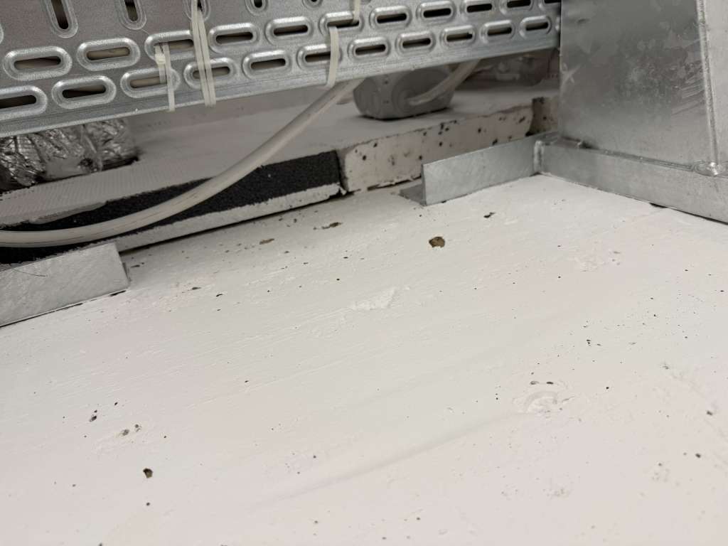 BAU-Forumsbeitrag: Unverputzte D&auml;mmplatten in Neubau-Eigentumswohnung: Zul&auml;ssig oder mangelhaft?