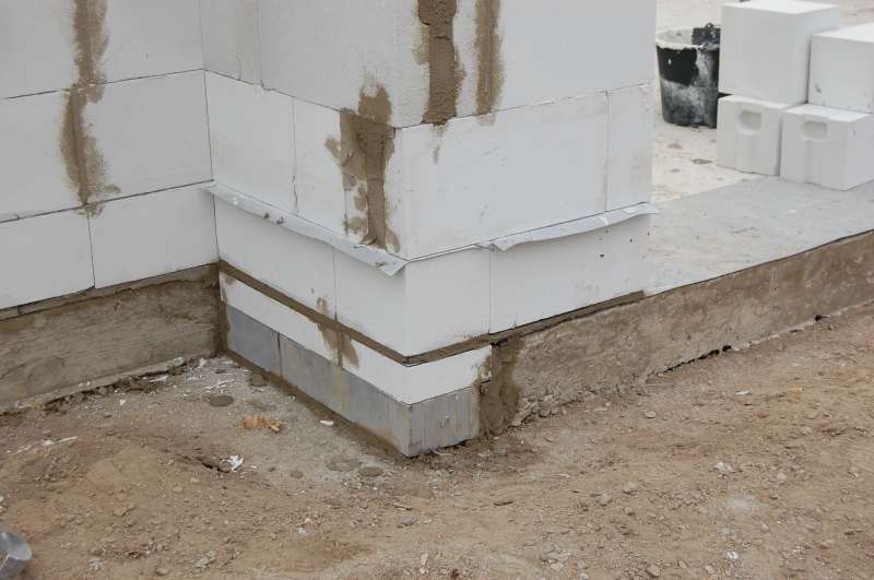 BAU.DE / BAU-Forum: 1. Bild zu Frage "Bodenplatte zu klein: Ursachen, Folgen & L&ouml;sungen f&uuml;r Neubau/Anbau?" im BAU-Forum "Tiefbau und Spezialtiefbau"