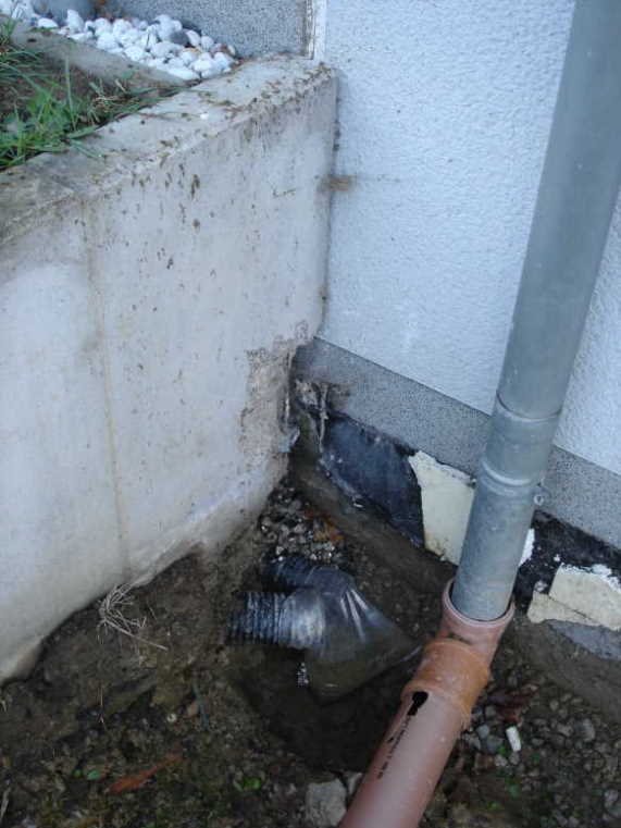 BAU.DE / BAU-Forum: 5. Bild zu Frage "Bodenplatte Vertikalabdichtung: Methoden, Materialien & Kosten im &Uuml;berblick" im BAU-Forum "Tiefbau und Spezialtiefbau"