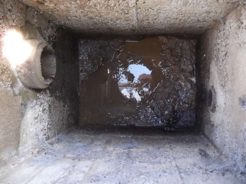 BAU.DE / BAU-Forum: 2. Bild zu Frage "Grubenschacht: Neue Deckelplatte betonieren oder zusch&uuml;tten?" im BAU-Forum "Tiefbau und Spezialtiefbau"