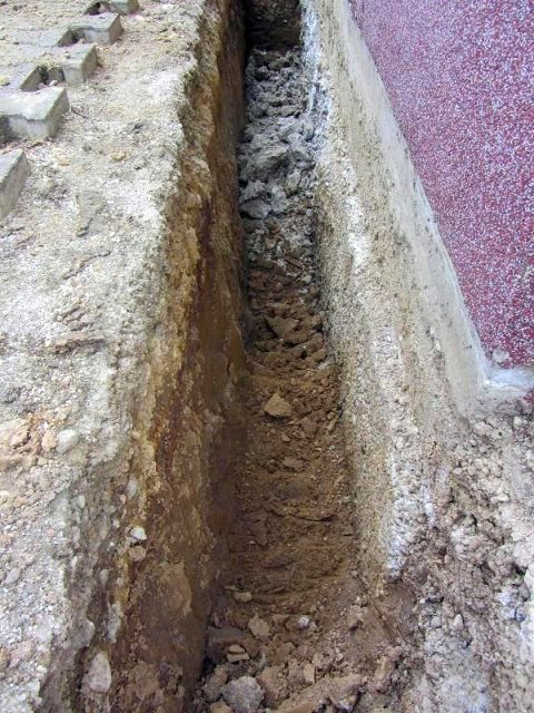 BAU.DE / BAU-Forum: 1. Bild zu Frage "Altbau, Keller und Fundament abdichten" im BAU-Forum "Tiefbau und Spezialtiefbau"