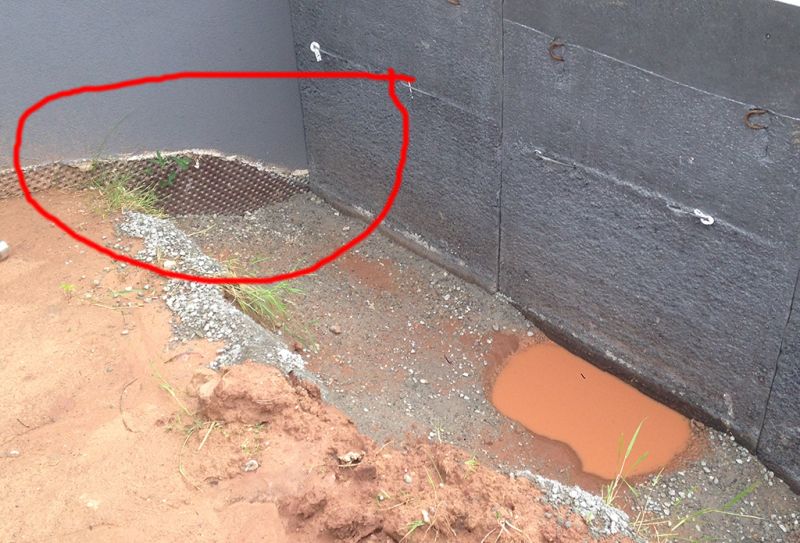 BAU.DE / BAU-Forum: 3. Bild zu Frage "L-Steine und Wasser" im BAU-Forum "Tiefbau und Spezialtiefbau" BAU.DE / BAU-Forum: 3. Bild zu Frage "L-Steine und Wasser" im BAU-Forum "Tiefbau und Spezialtiefbau"