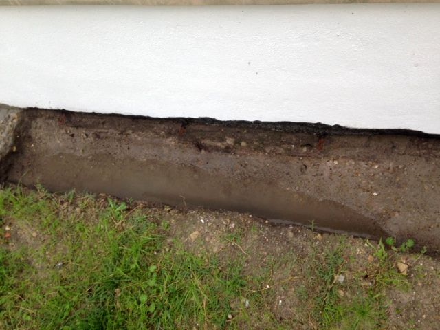 BAU.DE / BAU-Forum: 1. Bild zu Frage "Drainage oder Pflastern?" im BAU-Forum "Tiefbau und Spezialtiefbau" BAU.DE / BAU-Forum: 1. Bild zu Frage "Drainage oder Pflastern?" im BAU-Forum "Tiefbau und Spezialtiefbau"