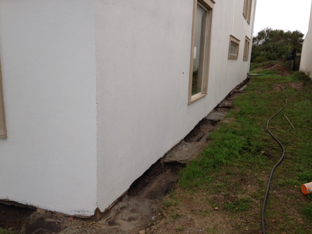 BAU.DE / BAU-Forum: 2. Bild zu Frage "Drainage oder Pflastern?" im BAU-Forum "Tiefbau und Spezialtiefbau" BAU.DE / BAU-Forum: 2. Bild zu Frage "Drainage oder Pflastern?" im BAU-Forum "Tiefbau und Spezialtiefbau"