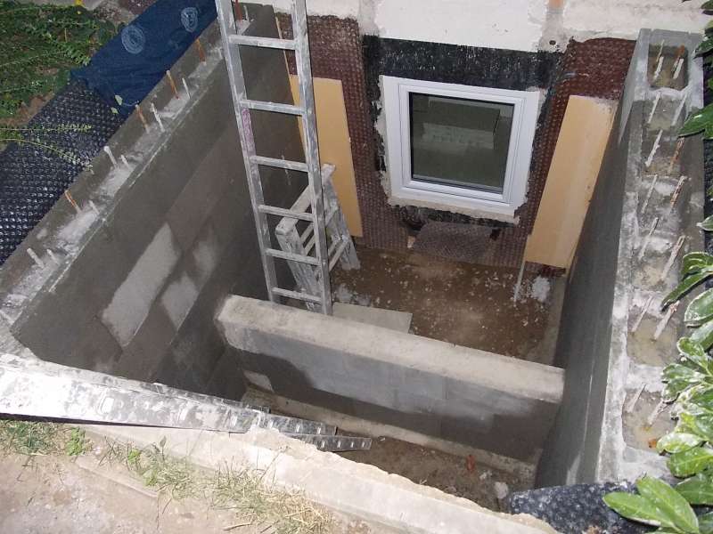 BAU.DE / BAU-Forum: 2. Bild zu Antwort "Aktueller Stand" auf die Frage "Schalungssteine für Gartenmauer: 17,5 cm bei 1,8m Höhe ausreichend? Kosten & Statik" im BAU-Forum "Tiefbau und Spezialtiefbau" BAU.DE / BAU-Forum: 2. Bild zu Antwort "Aktueller Stand" auf die Frage "Schalungssteine für Gartenmauer: 17,5 cm bei 1,8m Höhe ausreichend? Kosten & Statik" im BAU-Forum "Tiefbau und Spezialtiefbau"