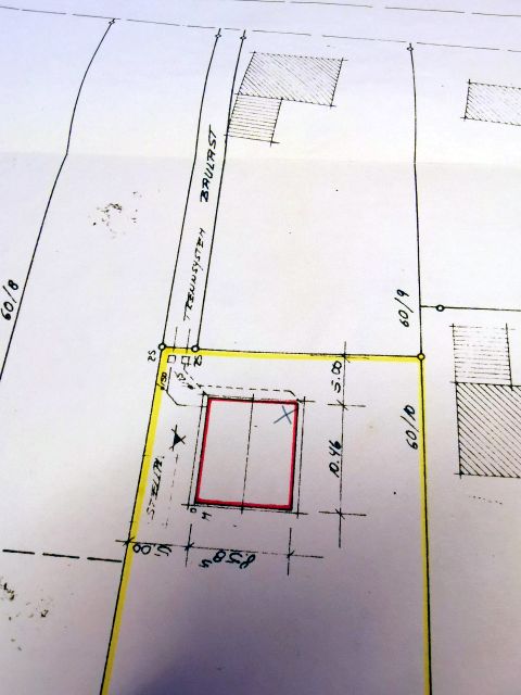 BAU.DE / BAU-Forum: 1. Bild zu Frage "Regenwasser/Schmutzwasser - Suche verzweifelt nach Schacht" im BAU-Forum "Tiefbau und Spezialtiefbau" BAU.DE / BAU-Forum: 1. Bild zu Frage "Regenwasser/Schmutzwasser - Suche verzweifelt nach Schacht" im BAU-Forum "Tiefbau und Spezialtiefbau"