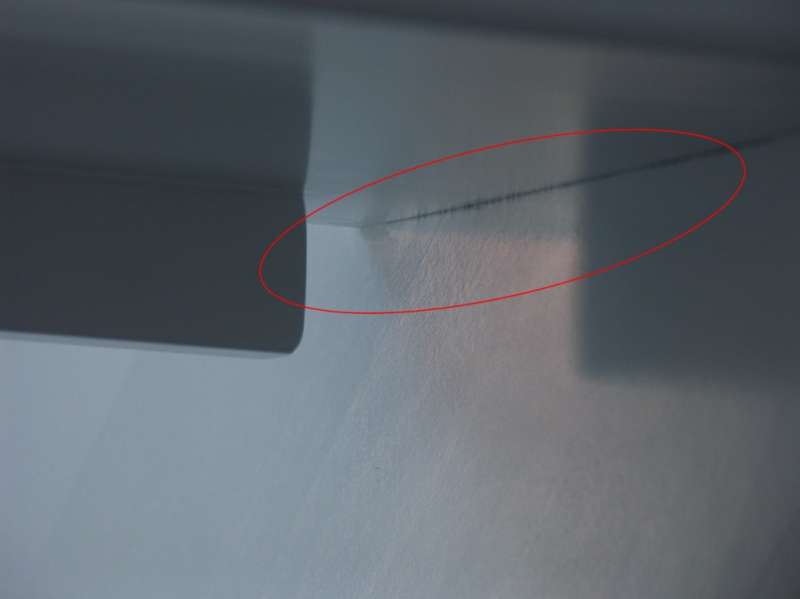 BAU.DE / BAU-Forum: 2. Bild zu Frage "Holztreppe mit M&auml;ngeln (Silikon bei Passungenauigkeiten)" im BAU-Forum "Treppen, Rampen, Leitern"