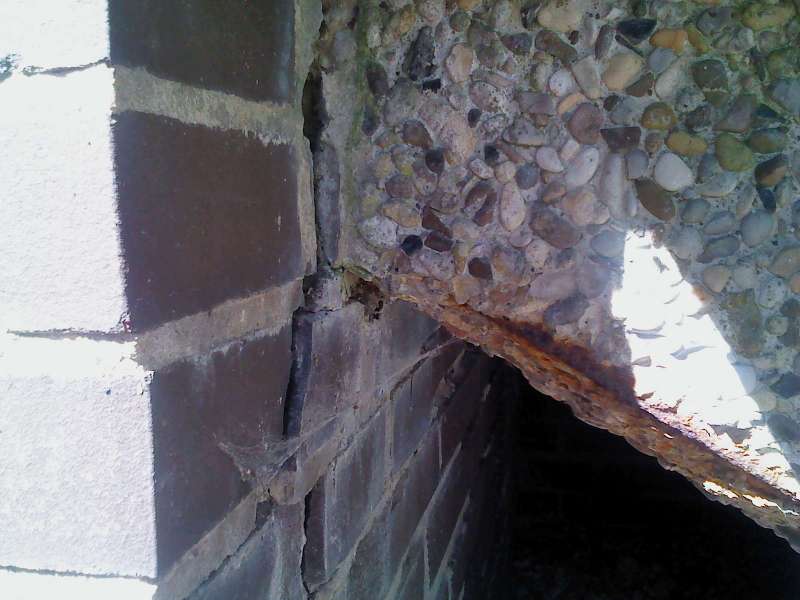 BAU.DE / BAU-Forum: 2. Bild zu Frage "Treppe die absackt sanieren" im BAU-Forum "Treppen, Rampen, Leitern"