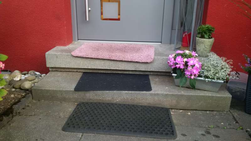 BAU.DE / BAU-Forum: 1. Bild zu Antwort "Hallo, da haben Sie nat&uuml;rlich recht. Ein..." auf die Frage "Au&szlig;entreppe aus Stein demontieren: Anleitung, Gefahren & Kosten f&uuml;r Reihenhaus (Bj. 1965)" im BAU-Forum "Treppen, Rampen, Leitern"