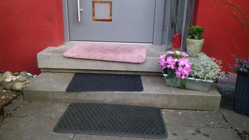 BAU.DE / BAU-Forum: 2. Bild zu Antwort "Hallo, da haben Sie nat&uuml;rlich recht. Ein..." auf die Frage "Au&szlig;entreppe aus Stein demontieren: Anleitung, Gefahren & Kosten f&uuml;r Reihenhaus (Bj. 1965)" im BAU-Forum "Treppen, Rampen, Leitern"