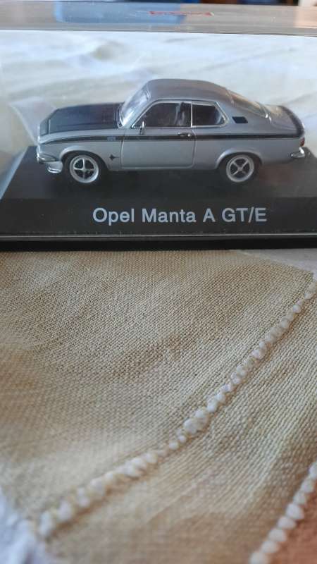 BAU.DE / BAU-Forum: 1. Bild zu Antwort "Der Manta A..." auf die Frage "Au&szlig;entreppe zu steil: Normen, Rutschgefahr & Rechte bei zu hoher Steigung?" im BAU-Forum "Treppen, Rampen, Leitern"