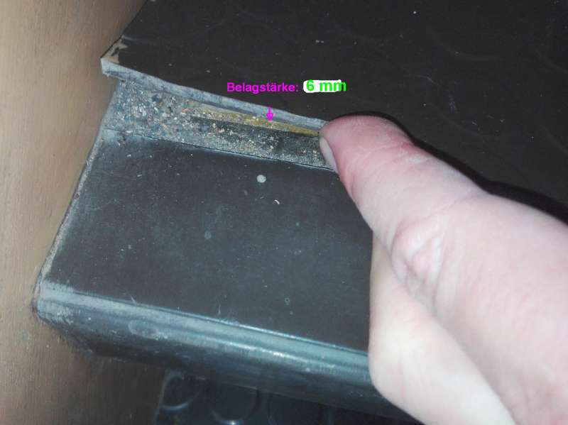 BAU.DE / BAU-Forum: 5. Bild zu Frage "Treppenkanten-Reparatur: PVC-Noppenboden l&ouml;sen oder nur besch&auml;digtes Profil ersetzen? Kosten & Risiken" im BAU-Forum "Treppen, Rampen, Leitern"