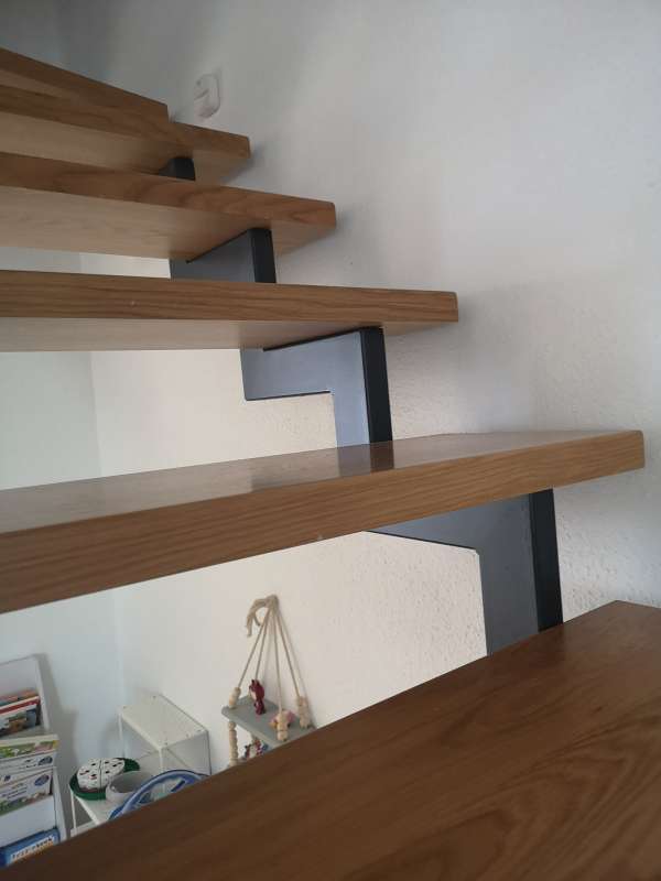 BAU.DE / BAU-Forum: 1. Bild zu Frage "Stahlharfentreppe d&auml;mmen: Schallschutz verbessern &ndash; Ursachen, L&ouml;sungen & Kosten?" im BAU-Forum "Treppen, Rampen, Leitern"