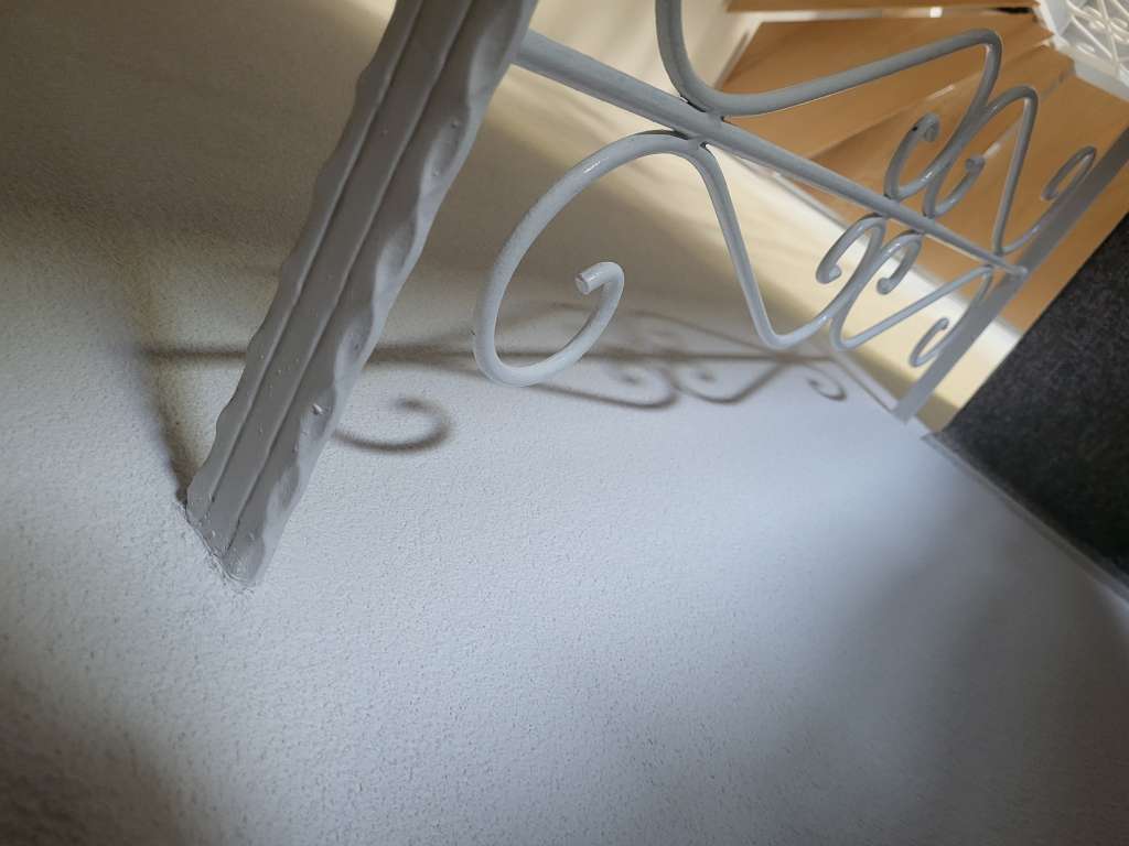 BAU.DE / BAU-Forum: 1. Bild zu Frage "Vibrierende Wendeltreppe: Handlauf stabilisieren ohne Wand&ouml;ffnung?" im BAU-Forum "Treppen, Rampen, Leitern"