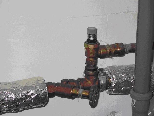 BAU.DE / BAU-Forum: 1. Bild zu Frage "Kaltwasser-Armaturen im Keller d&auml;mmen: Kondenswasser, Vorschriften & Kosten?" im BAU-Forum "Trinkwasser- und Schmutzwasser-Aufbereitung"